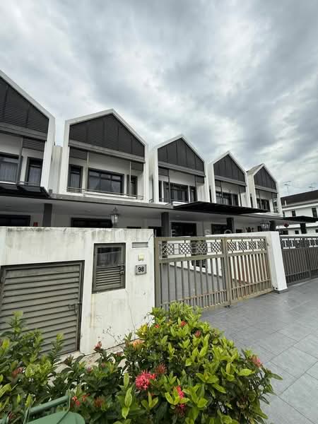 Rumah Teres 2 Tingkat untuk Dijual di Johor Bahru (Johor) - Adeline Soh - Exterior - PropertyGuru.com.my