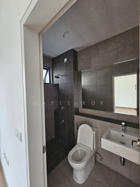 Rumah Teres 2 Tingkat untuk Dijual di Shah Alam (Selangor) - Maple Kok - Bathroom - PropertyGuru.com.my