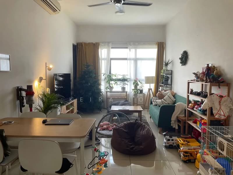 Kondominium untuk Dijual di Lakeville Residence - Keira Low - Living Room - PropertyGuru.com.my