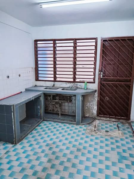 2-storey Terraced House for Sale in Johor Bahru (Johor) - Chrys Cheng - Kitchen - PropertyGuru.com.my