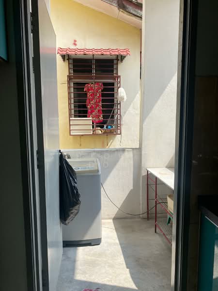 Apartment for Sale at Pangsapuri Tainia - Suhkor Md Dom - Balcony - PropertyGuru.com.my