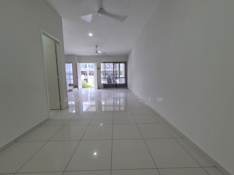 Rumah Teres 2 Tingkat untuk Dijual di Taman Satu Krubong (Krubong) - Joanne Lim - Living Room - PropertyGuru.com.my