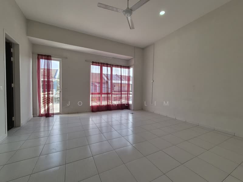 Rumah Teres 2 Tingkat untuk Dijual di Taman Satu Krubong (Krubong) - Joanne Lim - Living Room - PropertyGuru.com.my