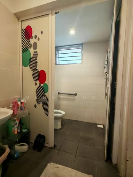 Semi-Detached House for Sale in Gombak (Selangor) - Mandy Khoo - Bathroom - PropertyGuru.com.my
