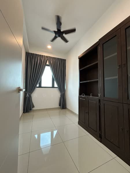 Condominium for Rent at Waterside Residence - Angel Goey - 3rd Bedroom - PropertyGuru.com.my