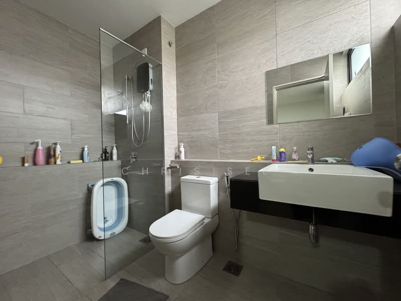 2-storey Terraced House for Rent in Bandar Gamuda Gardens (Rawang) - Chris See - Bathroom - PropertyGuru.com.my