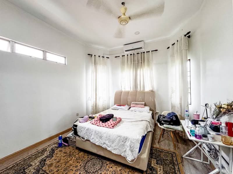 For Sale - Kampung Jalan Kebun