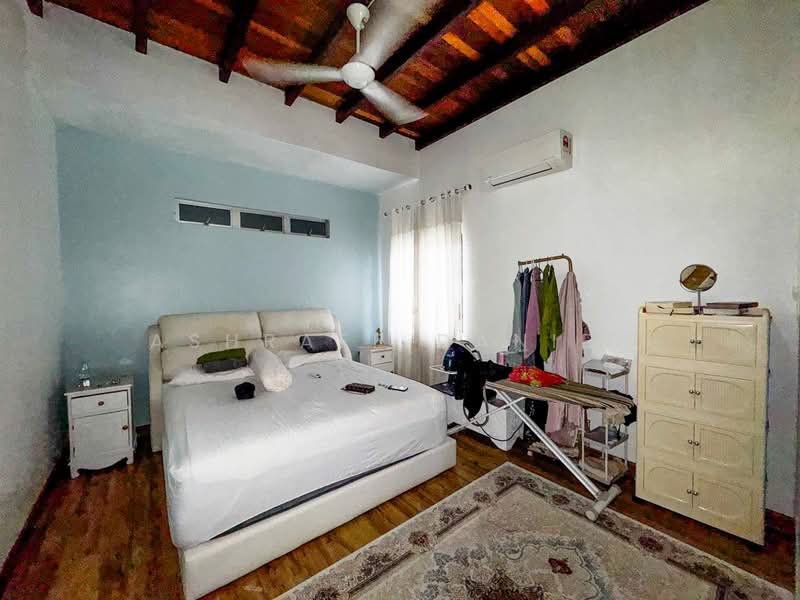 For Sale - Kampung Jalan Kebun