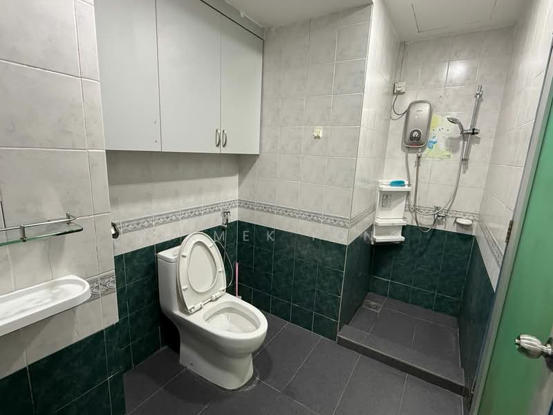 Apartment for Sale at Aster Court - MekMek Fong - Bathroom - PropertyGuru.com.my