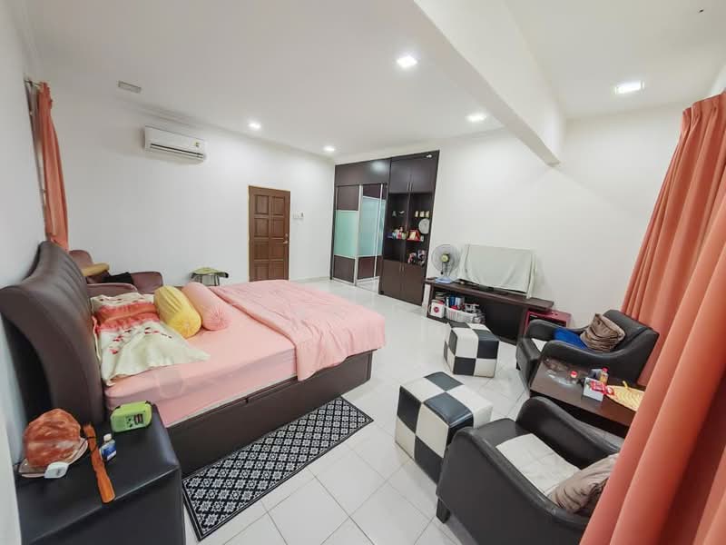 Rumah Teres 2 Tingkat untuk Dijual di Taman Mutiara Indah (Puchong) - Evan Goh - Bedroom - PropertyGuru.com.my