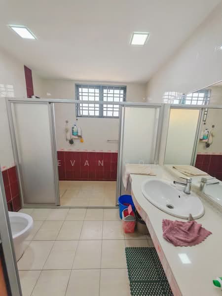 Rumah Teres 2 Tingkat untuk Dijual di Taman Mutiara Indah (Puchong) - Evan Goh - Bathroom - PropertyGuru.com.my