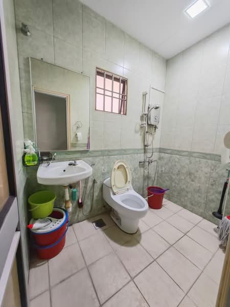 Rumah Teres 2 Tingkat untuk Dijual di Taman Mutiara Indah (Puchong) - Evan Goh - Bathroom - PropertyGuru.com.my