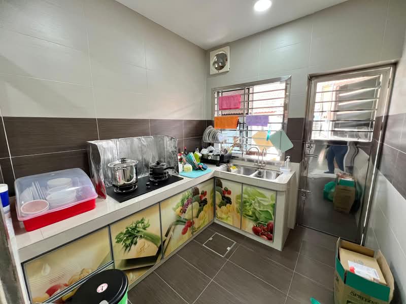 Rumah Teres 1 Tingkat untuk Dijual di Johor Bahru (Johor) - Jeny Loo - Kitchen - PropertyGuru.com.my