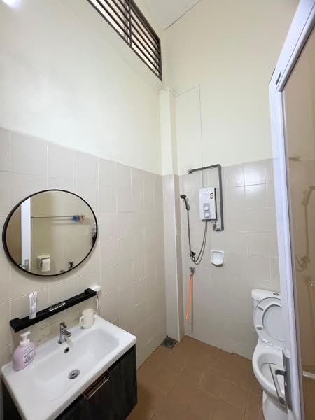 Rumah Teres 1 Tingkat untuk Dijual di Johor Bahru (Johor) - Jeny Loo - Bathroom - PropertyGuru.com.my