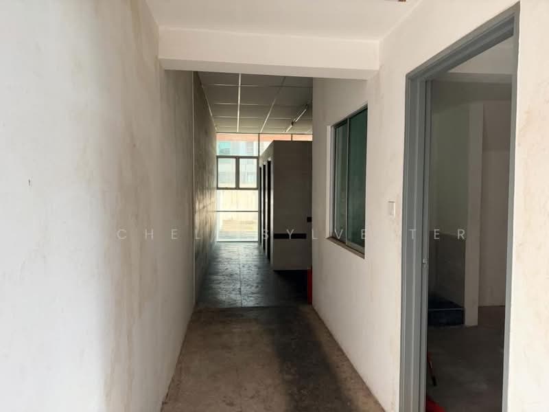 Kilang untuk Disewa di Ulu Tiram (Johor) - Michele Sylvester - Corridor - PropertyGuru.com.my
