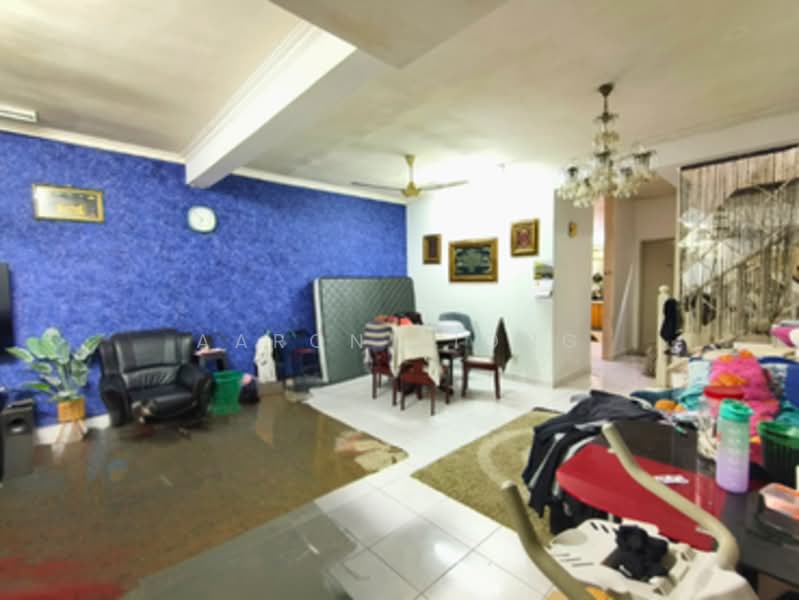 Rumah Berkembar untuk Dijual di Alam Damai (Cheras) - Aaron Yiong - Living Room - PropertyGuru.com.my