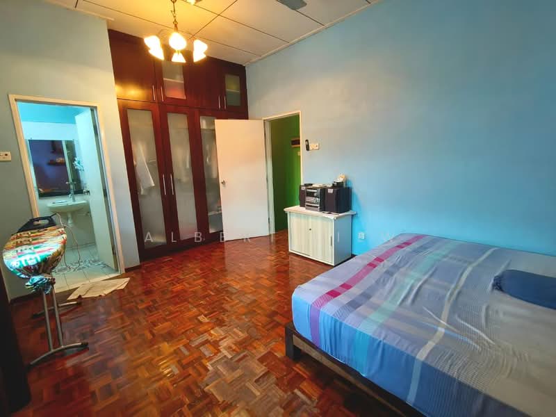 2-storey Terraced House for Sale in Bagan (Johor) - Albert Liew - Bedroom - PropertyGuru.com.my