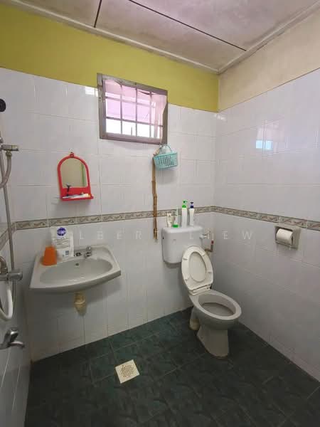 2-storey Terraced House for Sale in Bagan (Johor) - Albert Liew - Bathroom - PropertyGuru.com.my