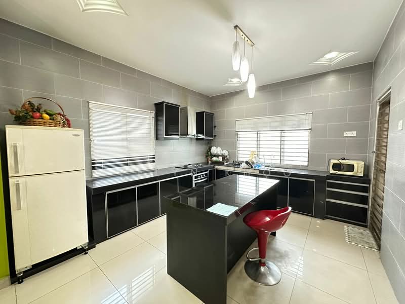 Semi-Detached House for Rent in Taman Desa Mas (Rawang) - Evelyn Khoo - Kitchen - PropertyGuru.com.my