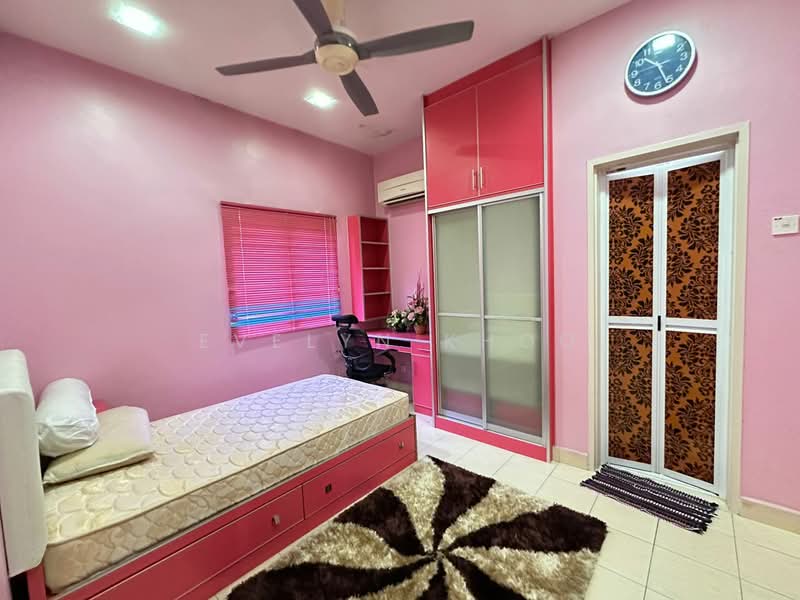Semi-Detached House for Rent in Taman Desa Mas (Rawang) - Evelyn Khoo - Bedroom - PropertyGuru.com.my