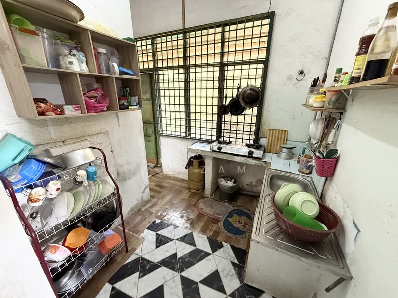 1-storey Terraced House for Sale in Taman Remia (Bukit Mertajam) - Hasnizam . - Kitchen - PropertyGuru.com.my