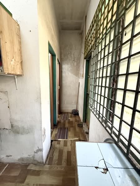 1-storey Terraced House for Sale in Taman Remia (Bukit Mertajam) - Hasnizam . - Corridor - PropertyGuru.com.my