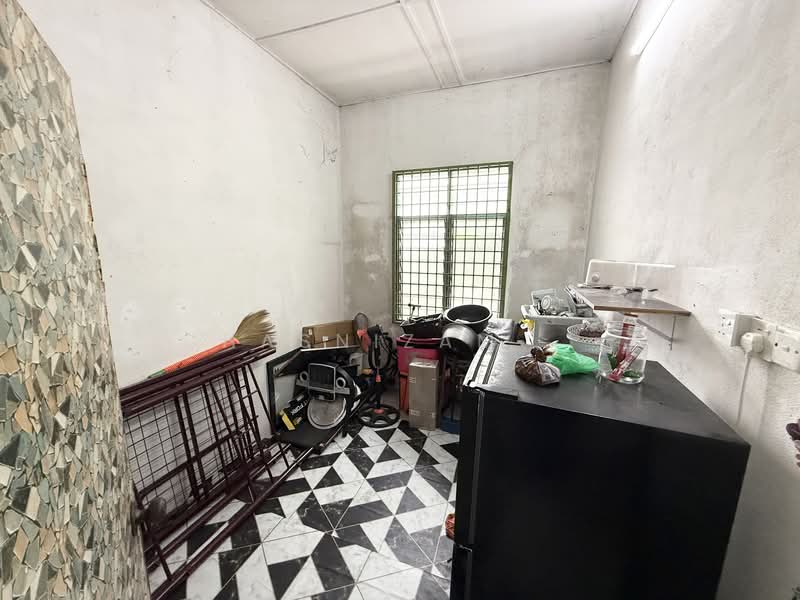 1-storey Terraced House for Sale in Taman Remia (Bukit Mertajam) - Hasnizam . - Interior - PropertyGuru.com.my