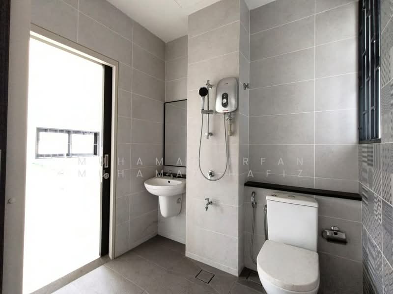 2-storey Terraced House for Sale in Elmina (Shah Alam) - Muhamad Irfan Muhamad Hafiz - Bathroom - PropertyGuru.com.my