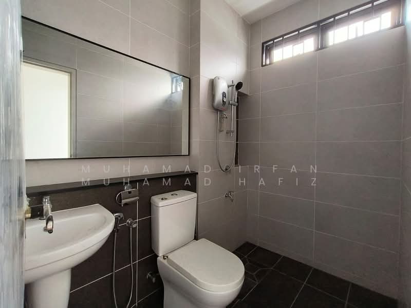 2-storey Terraced House for Sale in Elmina (Shah Alam) - Muhamad Irfan Muhamad Hafiz - Bathroom - PropertyGuru.com.my