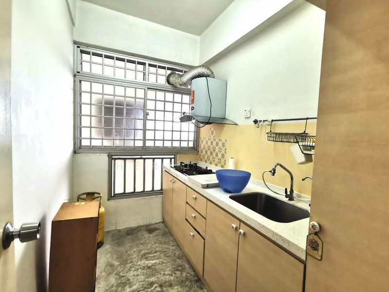Apartment for Sale at Putri Ria Apartment - Cherris Wun - Kitchen - PropertyGuru.com.my