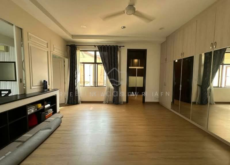 2-storey Terraced House for Sale in Bukit Jelutong (Shah Alam) - Reena Sarif - Bedroom - PropertyGuru.com.my