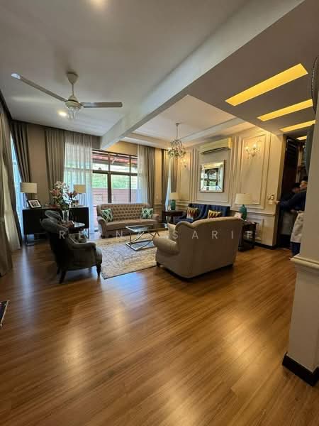 2-storey Terraced House for Sale in Bukit Jelutong (Shah Alam) - Reena Sarif - Living Room - PropertyGuru.com.my