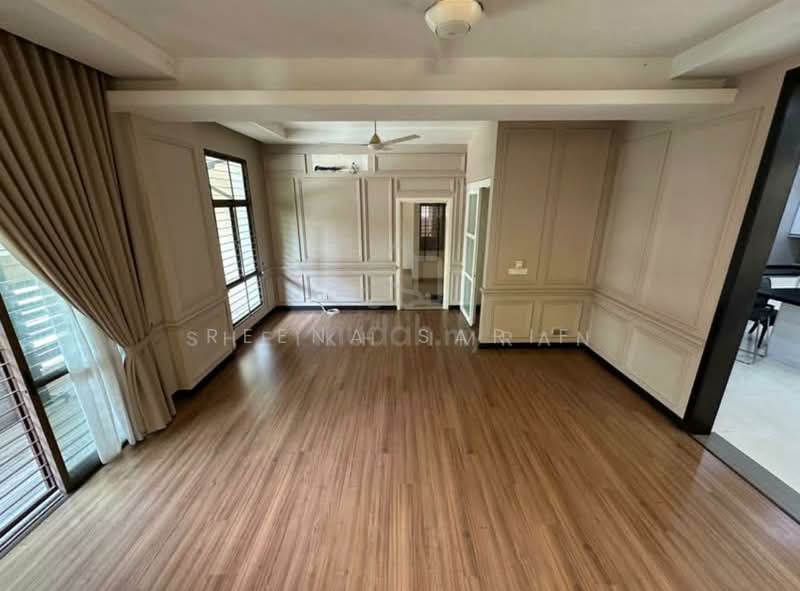 2-storey Terraced House for Sale in Bukit Jelutong (Shah Alam) - Reena Sarif - Living Room - PropertyGuru.com.my