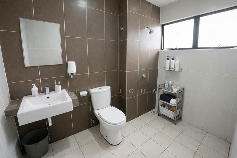 Rumah Teres 2 Tingkat untuk Dijual di Saujana Utama (Selangor) - Johan Johani Johani - Bathroom - PropertyGuru.com.my