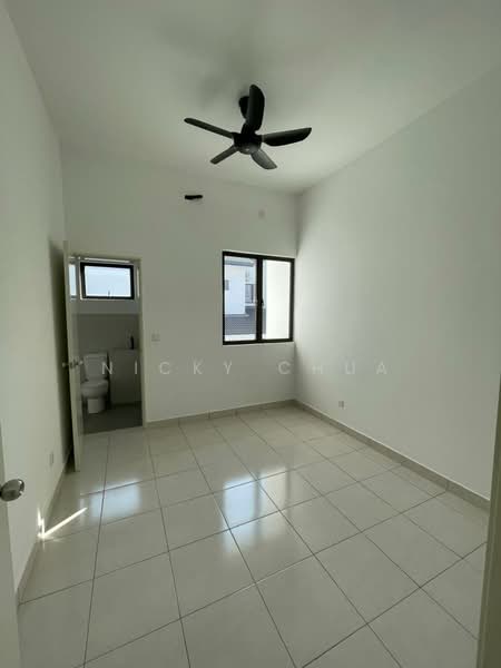 2-storey Terraced House for Sale in Seremban 2 (Negeri Sembilan) - Nicky Chua - Bedroom - PropertyGuru.com.my