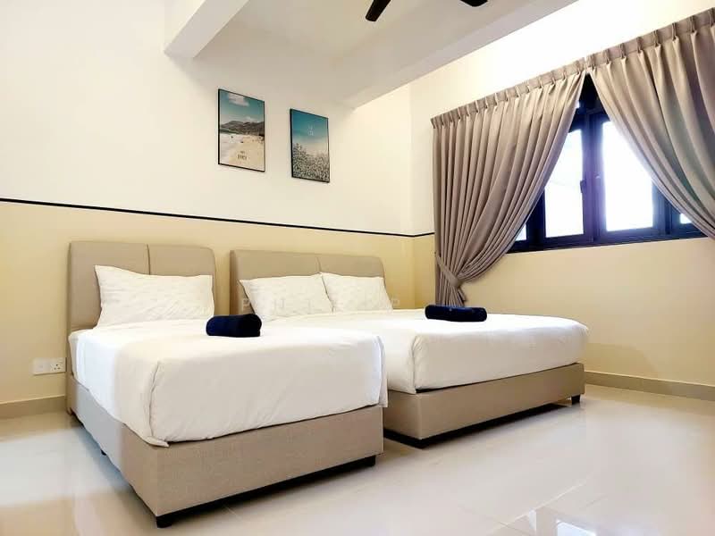 Servis Apartment untuk Dijual di Meridin Executive Suites @ The Meridin - Philip . - Bedroom - PropertyGuru.com.my