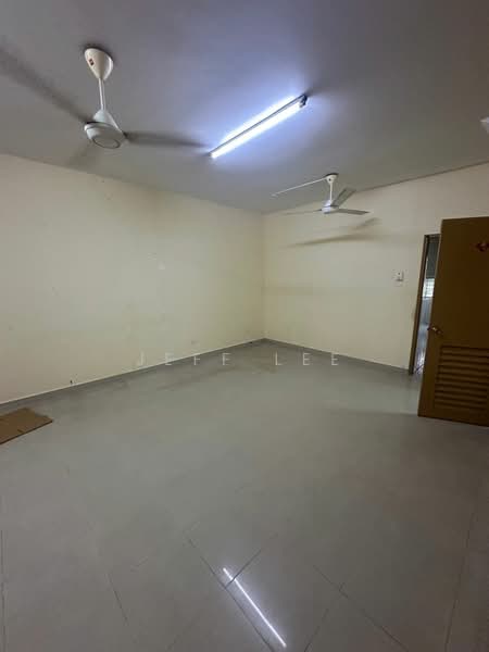 2-storey Terraced House for Sale in Taman Permas Indah (Masai) - Jeff Lee - Interior - PropertyGuru.com.my