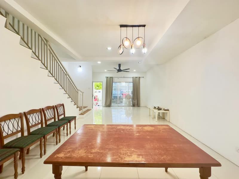 2-storey Terraced House for Sale in Dengkil (Selangor) - Azira Ahmad - Living Room - PropertyGuru.com.my