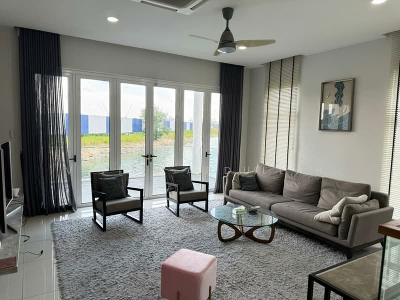 Bungalow for Rent in Senibong (Permas Jaya) - Vivian Abdullah - Living Room - PropertyGuru.com.my