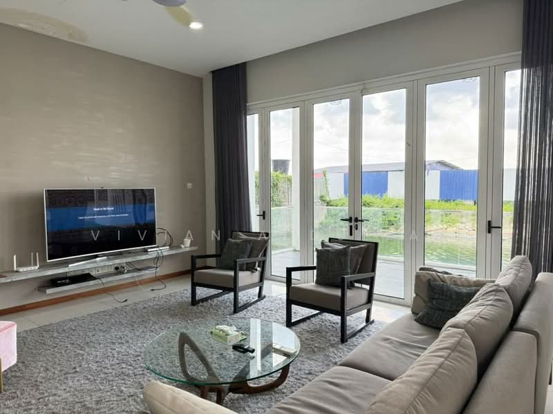 Bungalow for Rent in Senibong (Permas Jaya) - Vivian Abdullah - Living Room - PropertyGuru.com.my