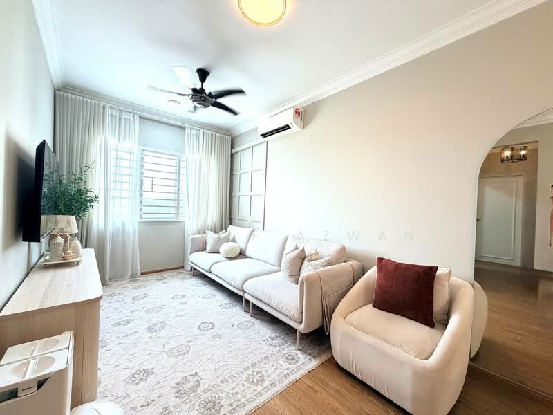 Pangsapuri untuk Dijual di De Cendana - Ashraf Azwan - Living Room - PropertyGuru.com.my