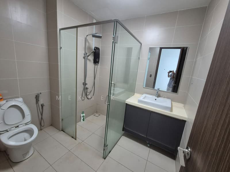 Service Residence for Sale at Green Haven - MekMek Fong - Bathroom - PropertyGuru.com.my