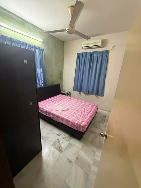 Rumah Berkembar untuk Dijual di Taman Bukit Minyak (Bukit Minyak) - Ashley Tan - Bedroom - PropertyGuru.com.my
