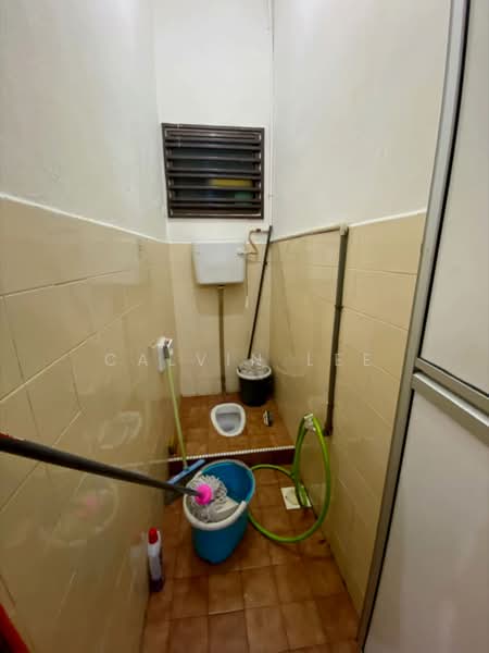 Rumah Teres 1 Tingkat untuk Dijual di Taman Johor Jaya (Johor Bahru) - Calvin Lee - Bathroom - PropertyGuru.com.my