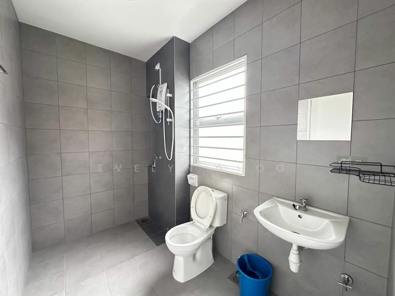 2-storey Terraced House for Sale in Bandar Gamuda Gardens (Rawang) - Evelyn Khoo - Bathroom - PropertyGuru.com.my