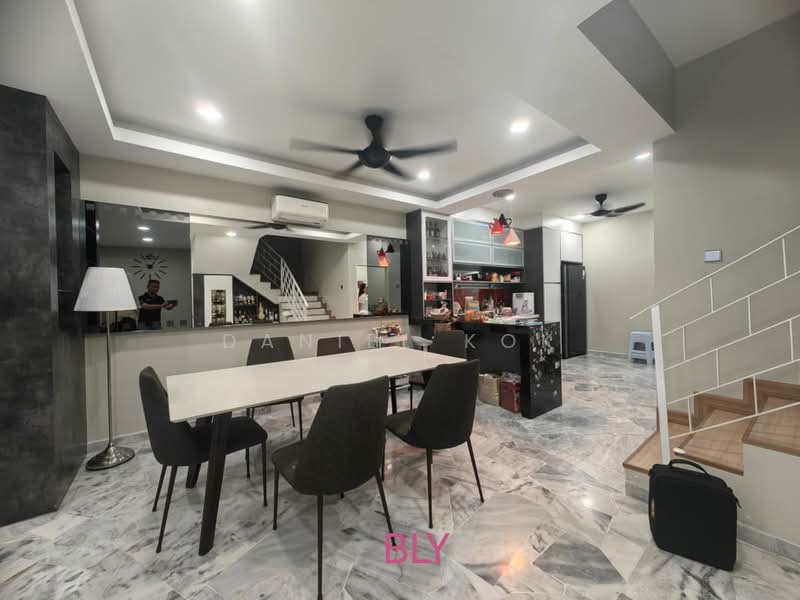 Rumah Teres 2 Tingkat untuk Dijual di Bandar Baru Klang (Klang) - Daniel Kok - Dining Room - PropertyGuru.com.my