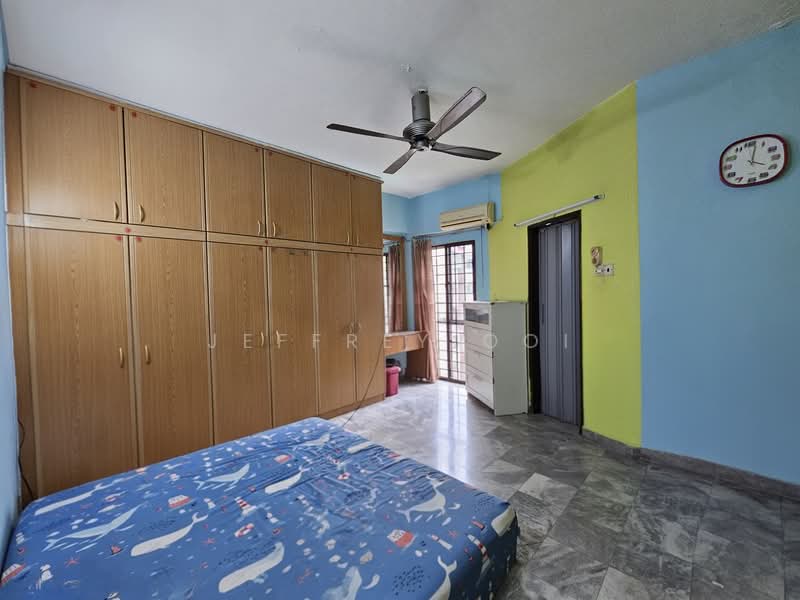 Condominium for Sale at Teratai Mewah Condominium - Jeffrey Ooi - Bedroom - PropertyGuru.com.my