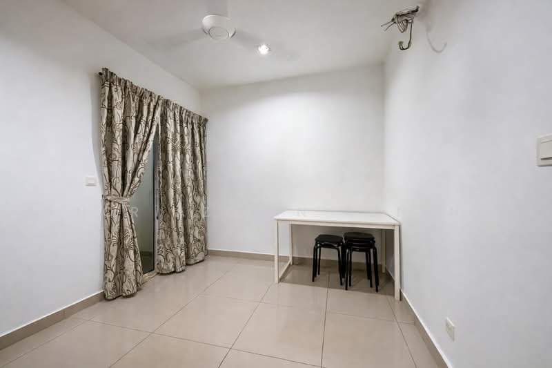 Rumah Teres 3 Tingkat untuk Dijual di Cyberjaya (Selangor) - Nor Azdlin Adnan - Study - PropertyGuru.com.my