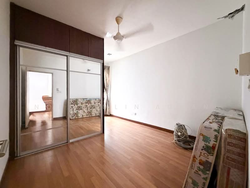 Rumah Teres 3 Tingkat untuk Dijual di Cyberjaya (Selangor) - Nor Azdlin Adnan - Bedroom - PropertyGuru.com.my