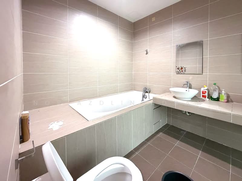 Rumah Teres 3 Tingkat untuk Dijual di Cyberjaya (Selangor) - Nor Azdlin Adnan - Bathroom - PropertyGuru.com.my